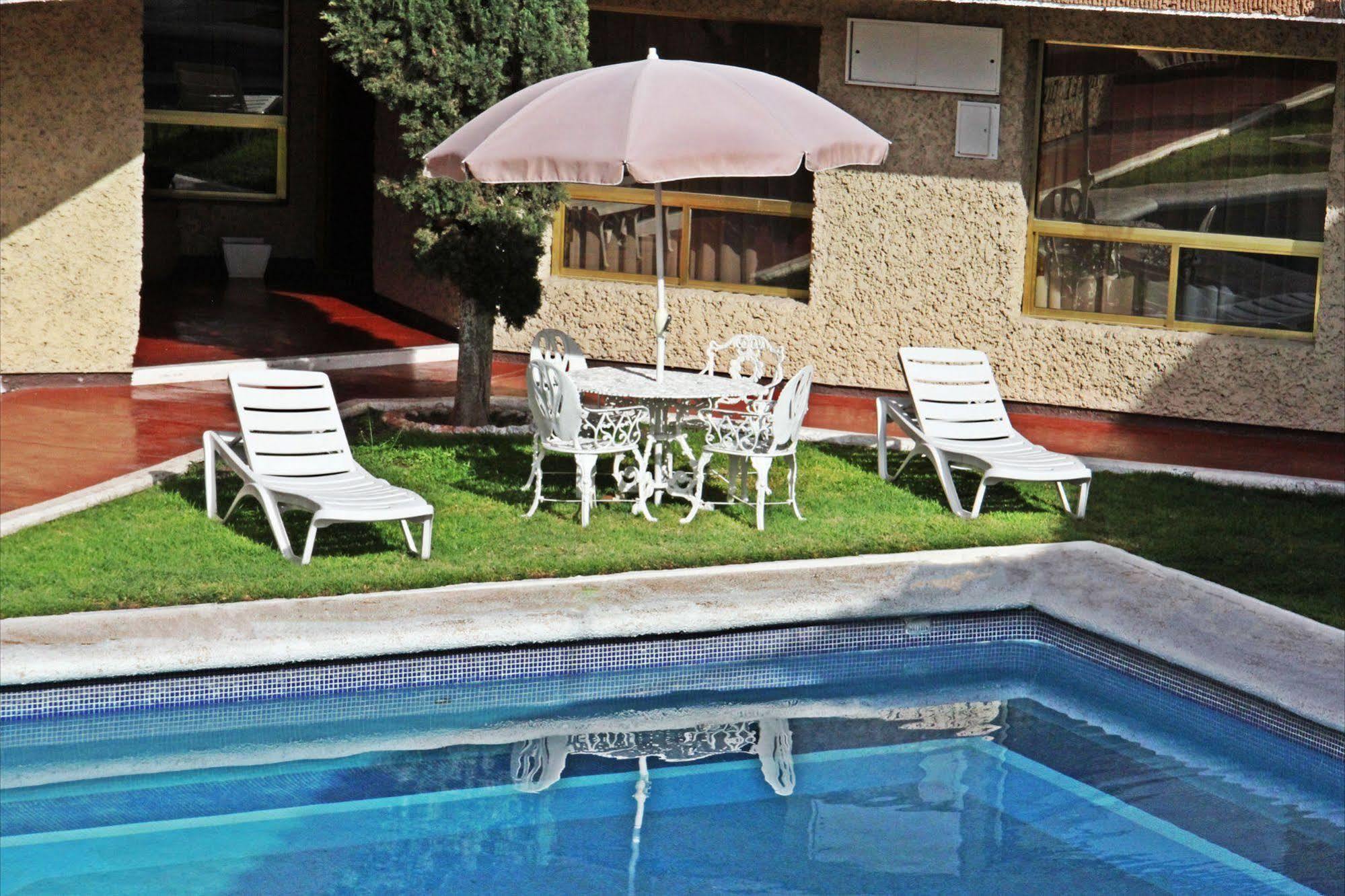 Quinta Rivera Hotel 악토판 외부 사진